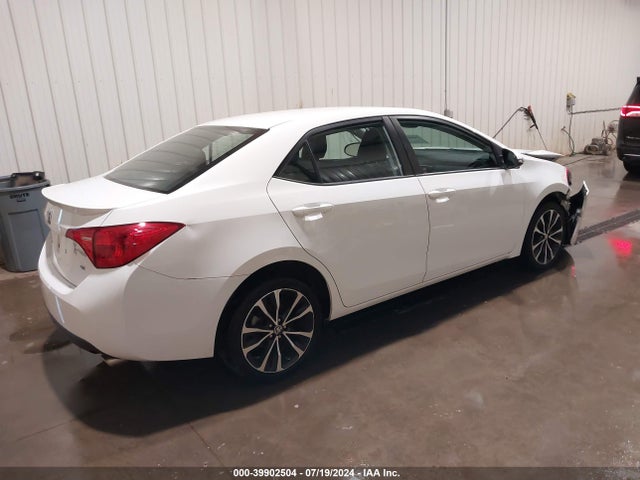Toyota COROLLA SE 2017 5YFBURHE1HP693504 Image 4