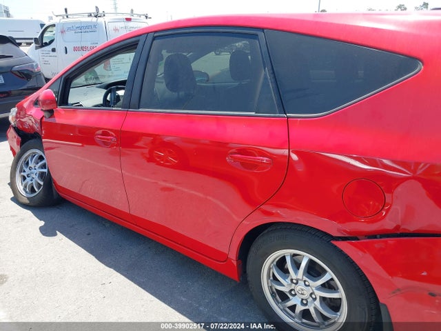 Toyota Prius V Four 2016 JTDZN3EU9GJ054357 Image 14