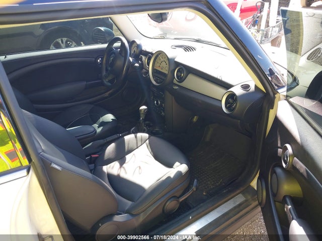 2013 MINI HARDTOP WMWSU3C58DT548769 Photo 4