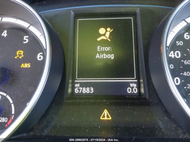 WVWLF7AU1GW222821 Volkswagen Golf R 4-door