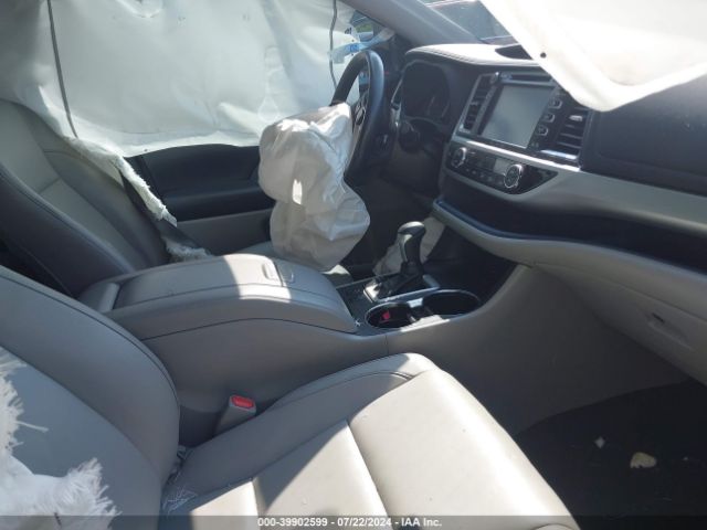 5TDJZRFH7JS541086 Toyota Highlander Xle