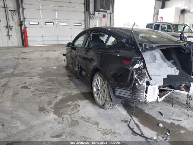 Tesla Model 3 Long Range Dual Motor All-wheel Drive 2022 5YJ3E1EB4NF192272 Image 3