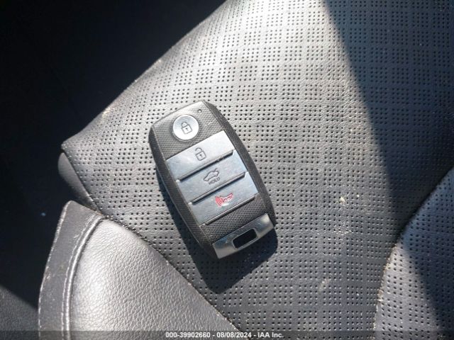5XXGT4L31LG435857 KIA Optima Se