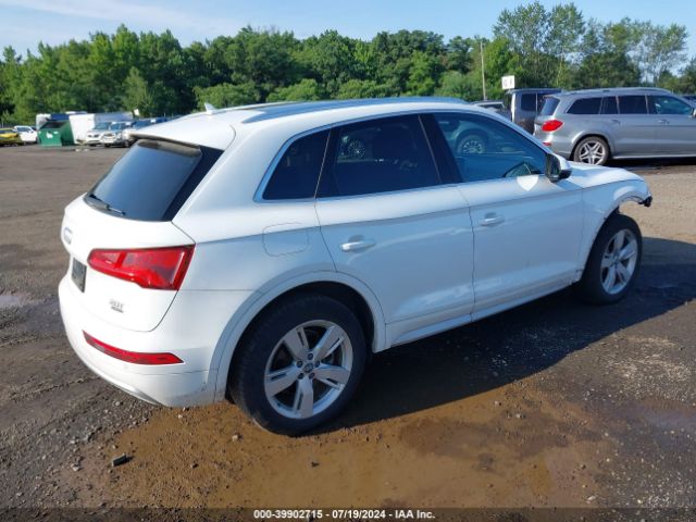 WA1BNAFYXJ2003677 Audi Q5 2.0t Premium/2.0t Tech Premium