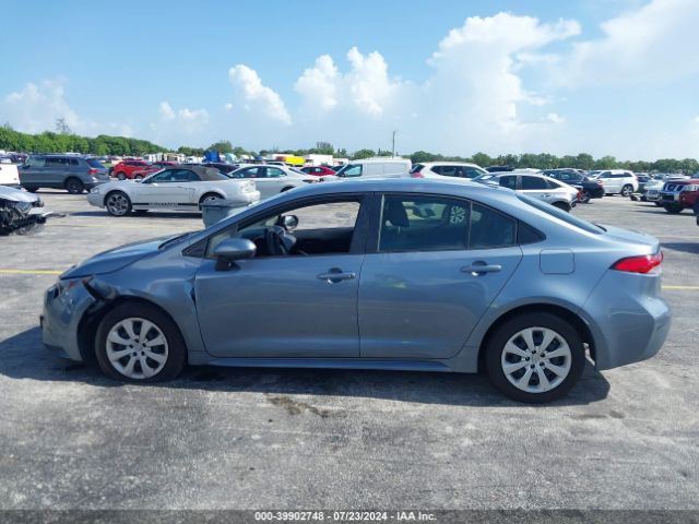 JTDEPMAE8NJ228901 Toyota COROLLA LE