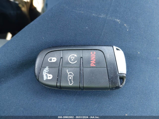 1C4RJFAG4KC730059 Jeep Grand Cherokee Upland 4x4