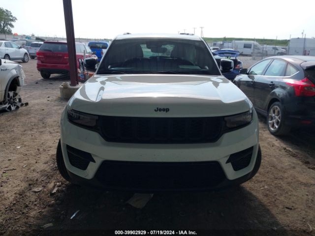 1C4RJHAG7P8866837 Jeep Grand Cherokee Altitude 4x4