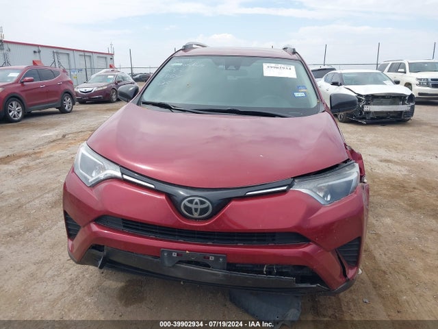 Toyota RAV4 LE 2018 2T3ZFREV8JW442083 Image 12