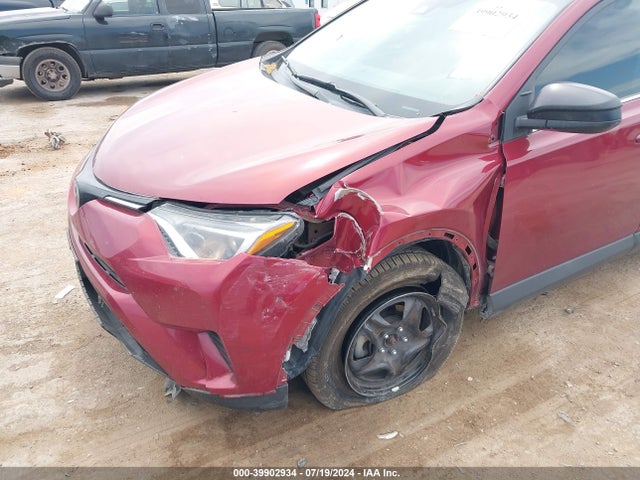 Toyota RAV4 LE 2018 2T3ZFREV8JW442083 Image 6