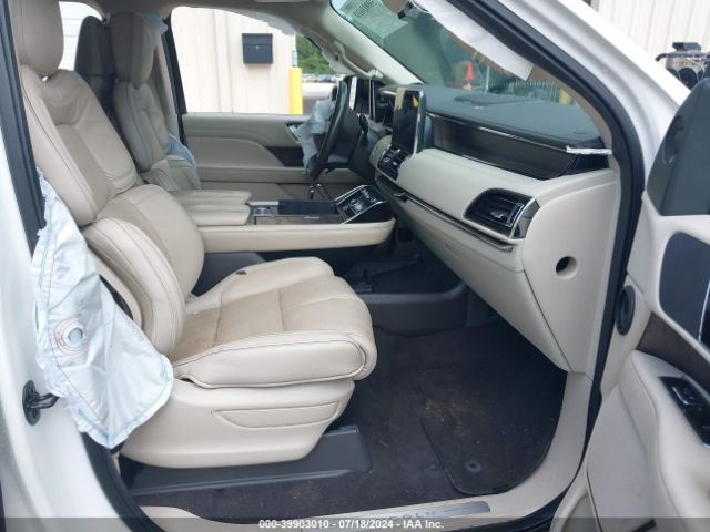 5LMJJ2HT8JEL41459 Lincoln Navigator Select