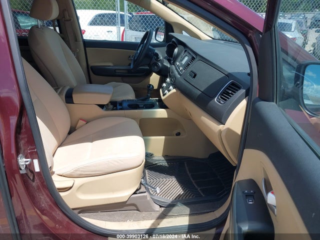 KIA SEDONA LX 2016 KNDMB5C14G6128844 Image 5