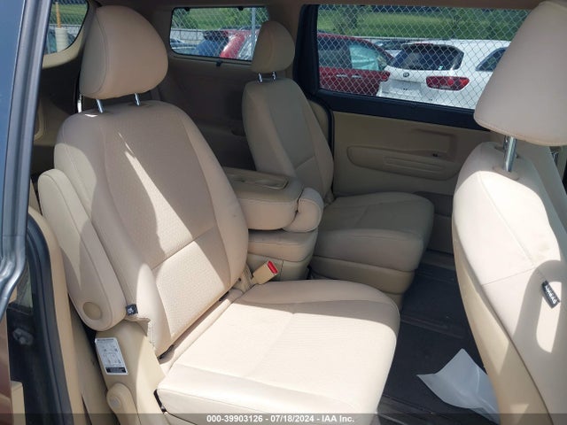 KIA SEDONA LX 2016 KNDMB5C14G6128844 Image 8