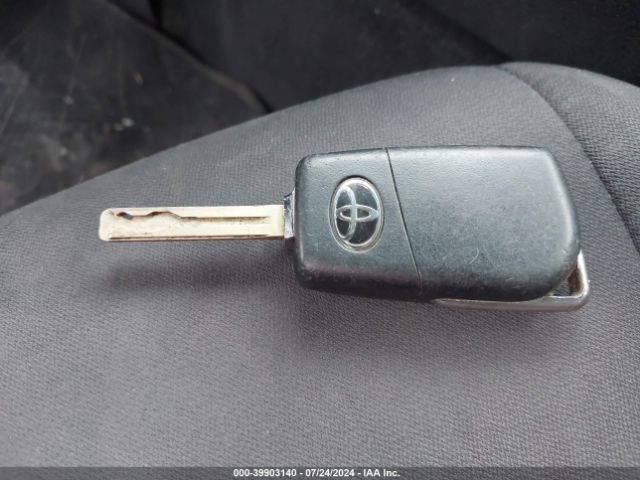 4T1B11HK1JU076981 Toyota CAMRY LE
