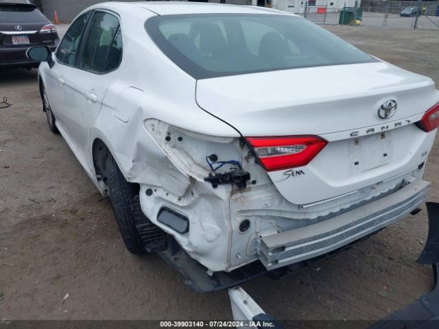 4T1B11HK1JU076981 Toyota CAMRY LE