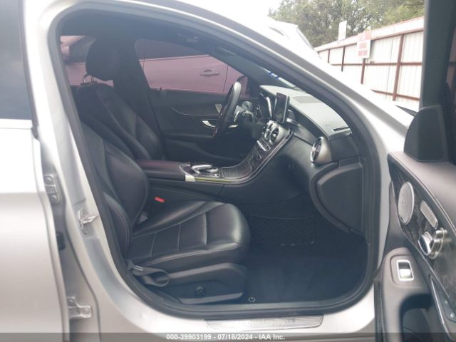 55SWF4JB5FU091078 Mercedes-Benz C 300 Luxury/sport