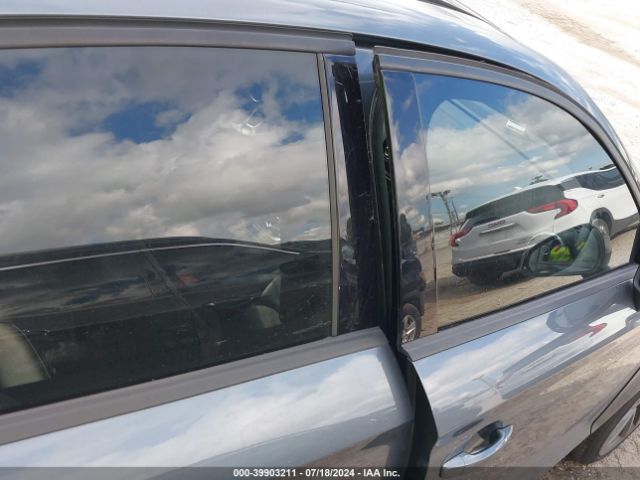 2017 AUDI A3 WAUB8GFF6H1006555 Photo 5