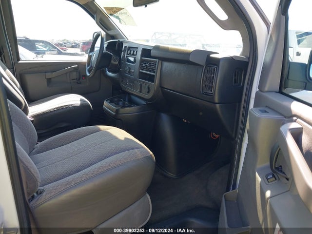 1GBWGFFG3G1246790 Chevrolet Express 2500 Lt