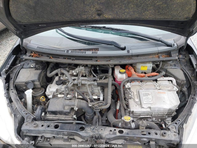 JTDKDTB3XE1073545 Toyota Prius C Two