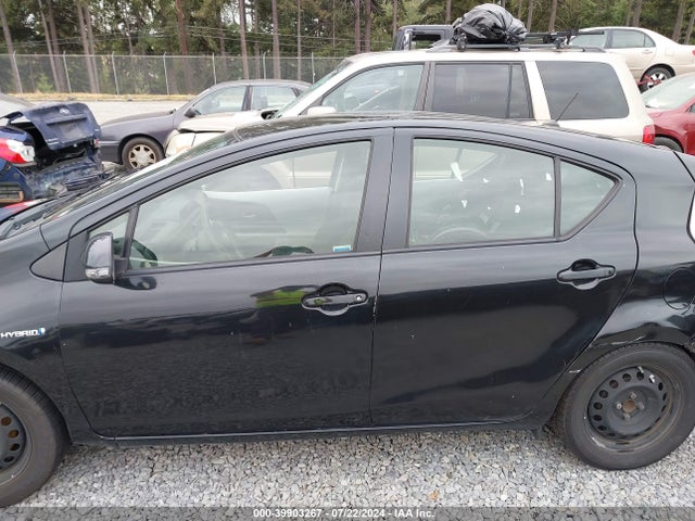 JTDKDTB3XE1073545 Toyota Prius C Two
