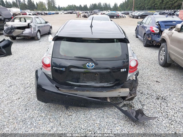 JTDKDTB3XE1073545 Toyota Prius C Two