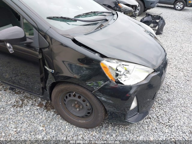 JTDKDTB3XE1073545 Toyota Prius C Two