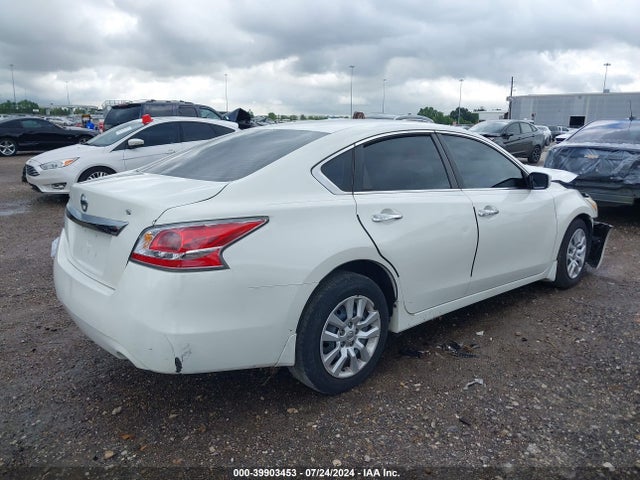 Nissan Altima 2.5 S 2015 1N4AL3APXFC413355 Image 4