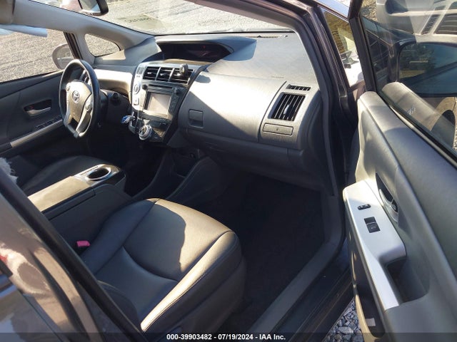 Toyota Prius V Five 2014 JTDZN3EU4E3303567 Image 5