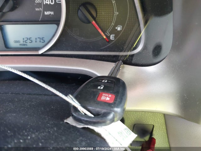 Toyota Rav4 Xle 2014 2T3WFREV6EW105307 Image 11