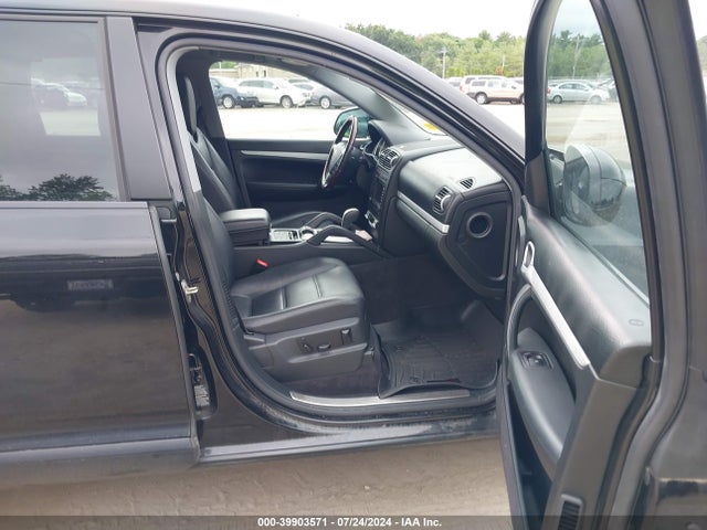 2005 PORSCHE CAYENNE WP1AB29P05LA65865 Photo 4