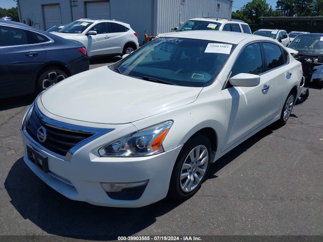 Nissan Altima 2.5 S 2015 1N4AL3AP6FC164343 Image 2
