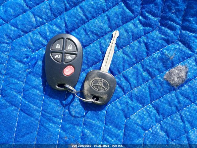 5TDKZ3DC8LS024004 Toyota SIENNA LE
