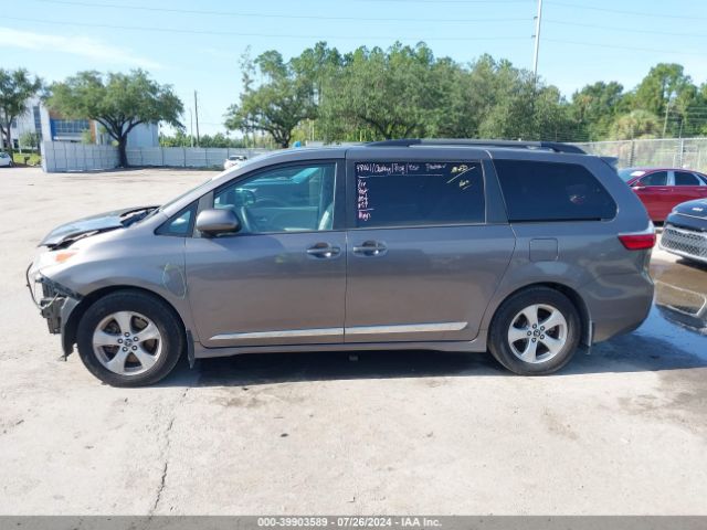 5TDKZ3DC8LS024004 Toyota SIENNA LE