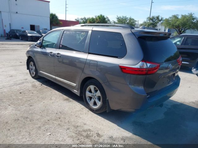 5TDKZ3DC8LS024004 Toyota SIENNA LE
