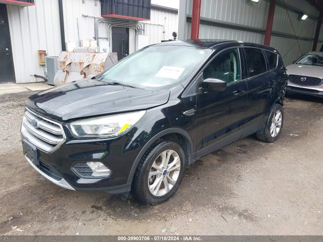 Ford ESCAPE SE 2017 1FMCU9GD2HUD14618 Image 2