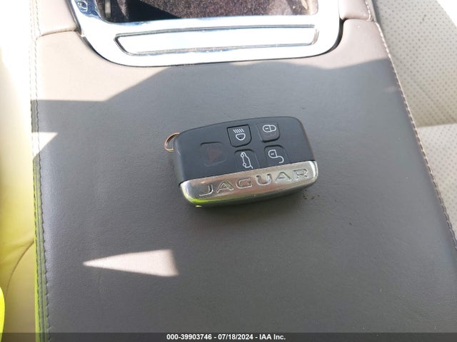 2012 JAGUAR XJ SAJWA2GB6CLV31038 Photo 10