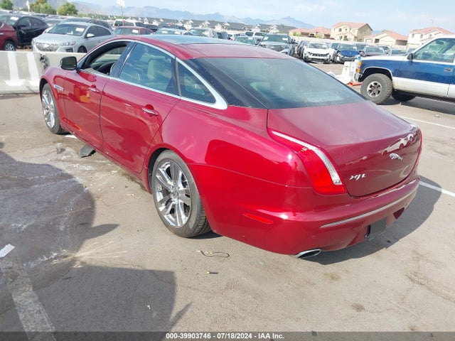 2012 JAGUAR XJ SAJWA2GB6CLV31038 Photo 2
