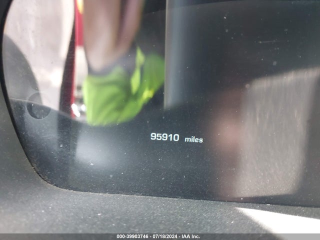 2012 JAGUAR XJ SAJWA2GB6CLV31038 Photo 6