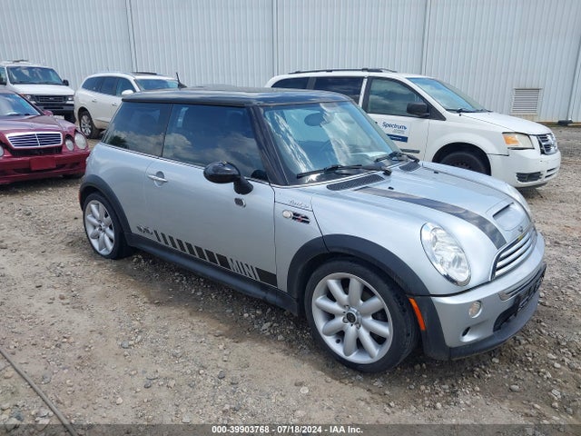 2005 MINI COOPER S WMWRE33575TG96055 Photo 0