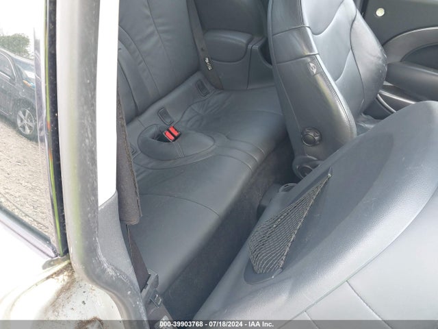 2005 MINI COOPER S WMWRE33575TG96055 Photo 7