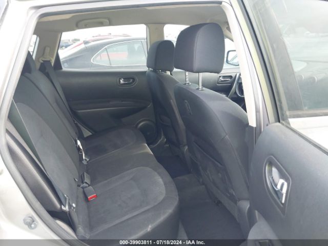 JN8AS5MT0FW160518 Nissan Rogue Select S