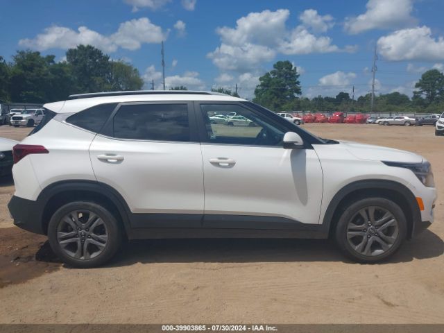 KNDEU2AA8M7106982 KIA SELTOS S
