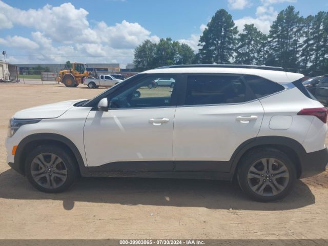 KNDEU2AA8M7106982 KIA SELTOS S