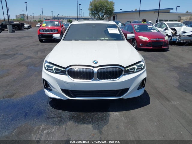3MW69FF08P8D29892 BMW 330I