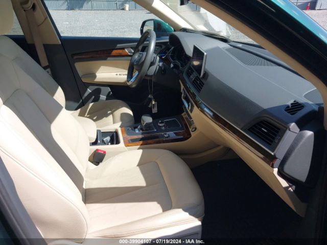 WA1BNAFY6J2140860 Audi Q5 2.0t Premium/2.0t Tech Premium