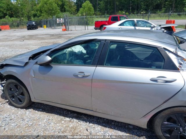 5NPLM4AG1NH082156 Hyundai ELANTRA SEL