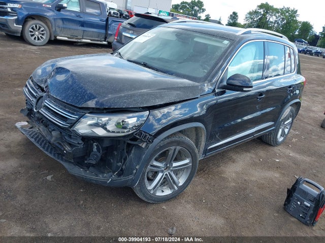 WVGUV7AX0HK029128 Volkswagen Tiguan 2.0t Sport