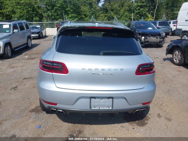 Porsche Macan Turbo W/performance Package 2018 WP1AF2A54JLB70319 Image 16