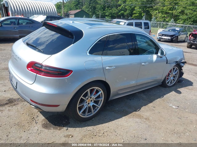2018 PORSCHE MACAN WP1AF2A54JLB70319 Photo 3