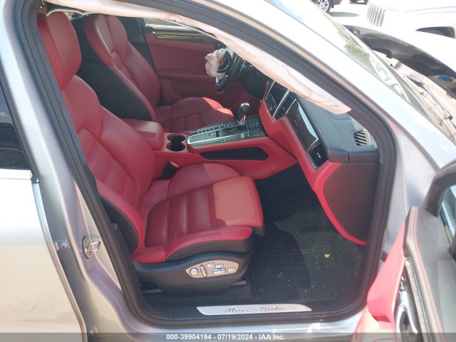 2018 PORSCHE MACAN WP1AF2A54JLB70319 Photo 4