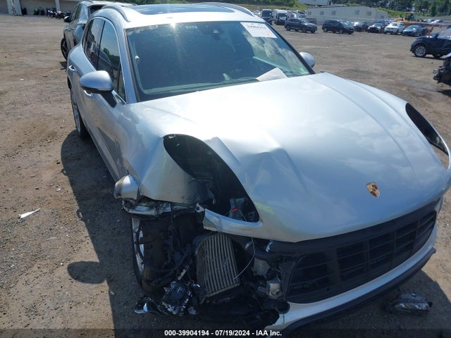 2018 PORSCHE MACAN WP1AF2A54JLB70319 Photo 5